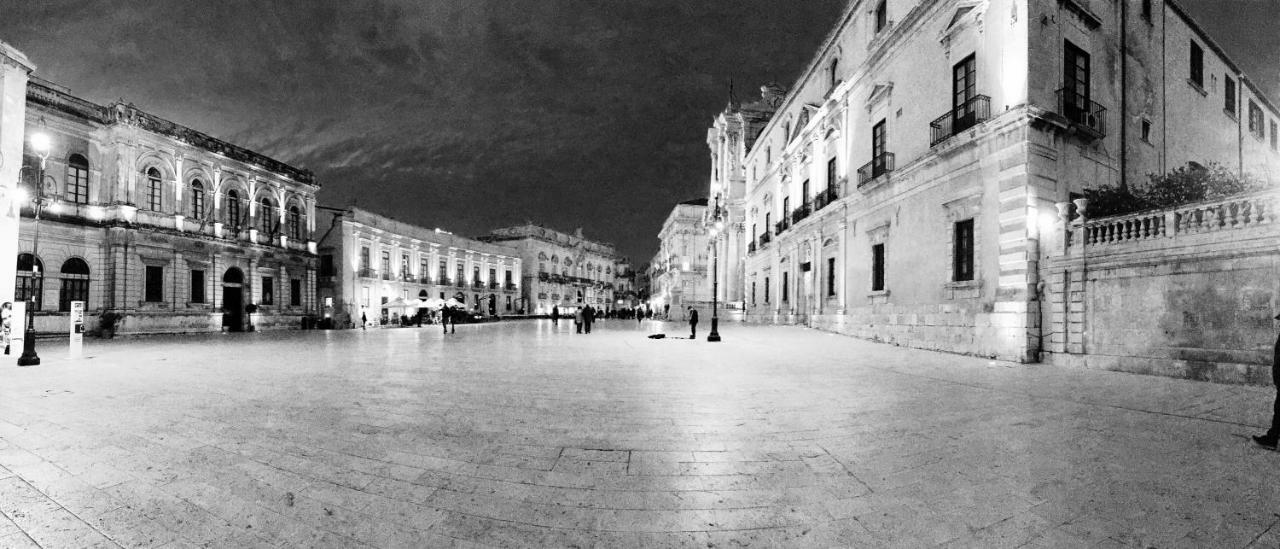 A 50 Passi Dal Tempio Di Apollo Syracuse Exterior foto