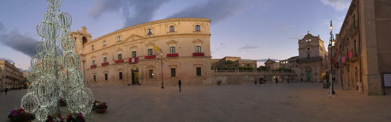 A 50 Passi Dal Tempio Di Apollo Syracuse Exterior foto